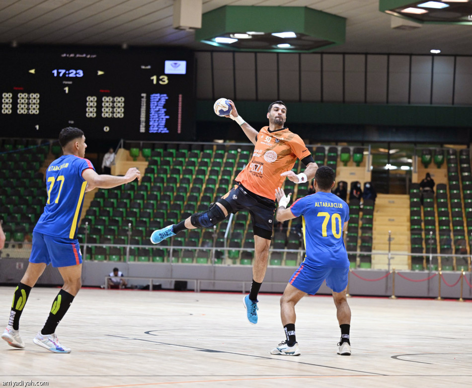 الصفا يعتلي صدارة دوري اليد