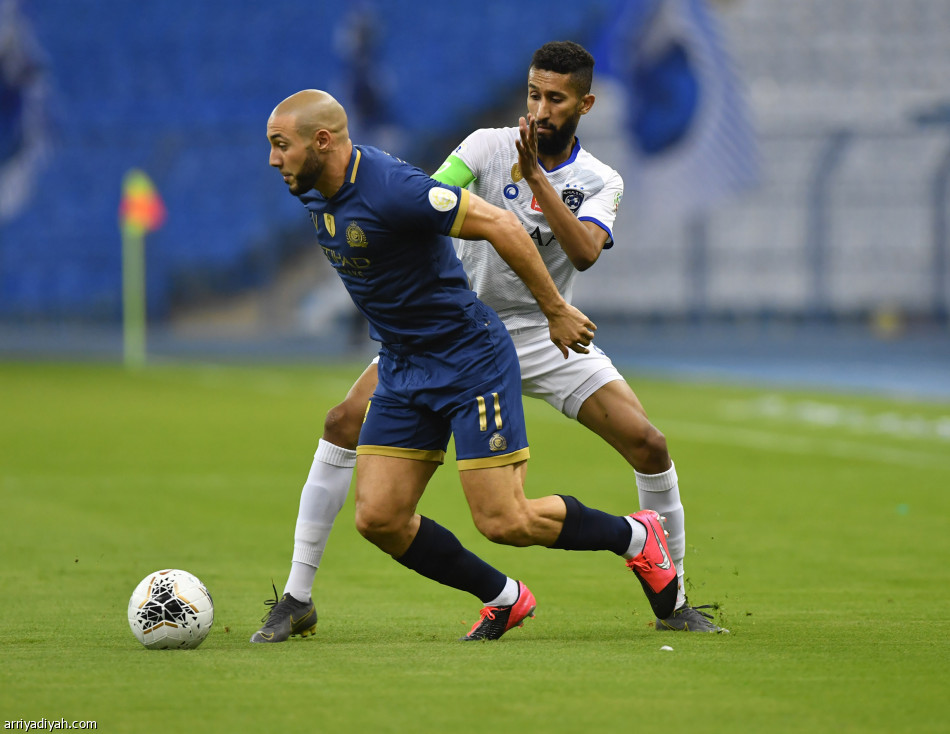 الهلال يمزق النصر.. ويحلق وحيدا