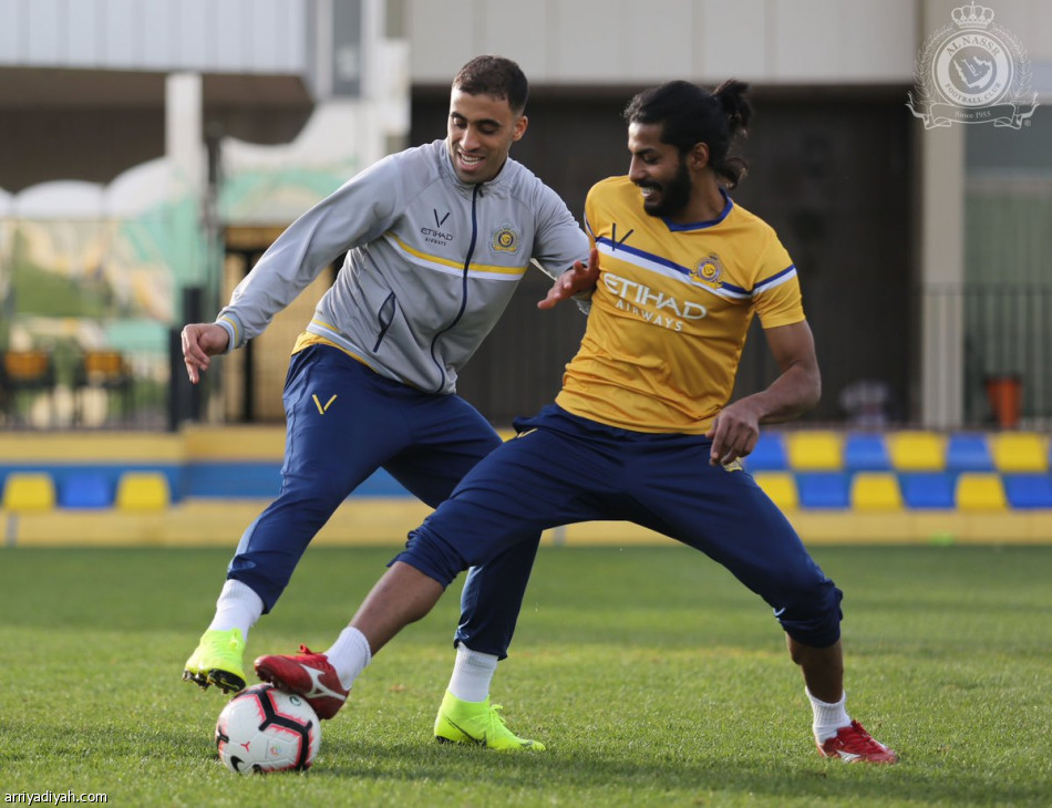 قبل الفتح.. هيلدر يجهز النصر بلمستين