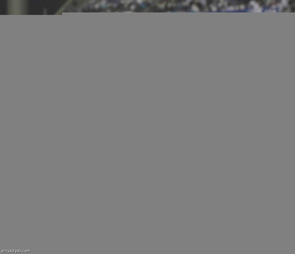 المرة الأولى.. 
دونيس يقهر الهلال