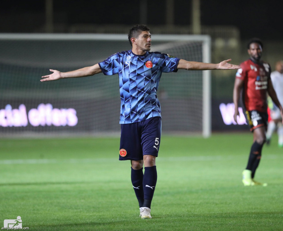 القادسية يتلاعب بالشباب مجددا