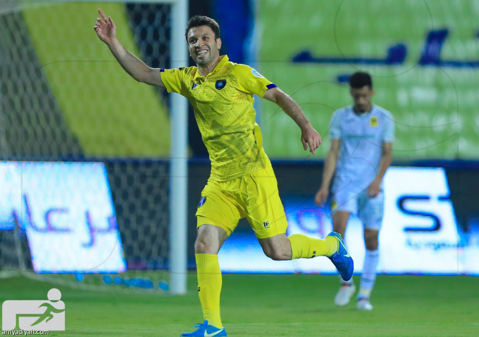 الاتحاد يواصل السقوط.. وينهار بخماسية أمام التعاون