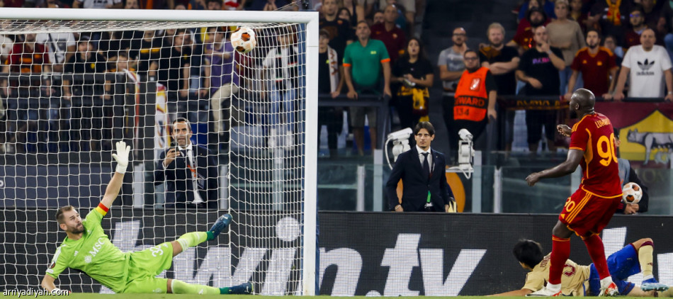 روما يقسو على سيرفيت برباعية