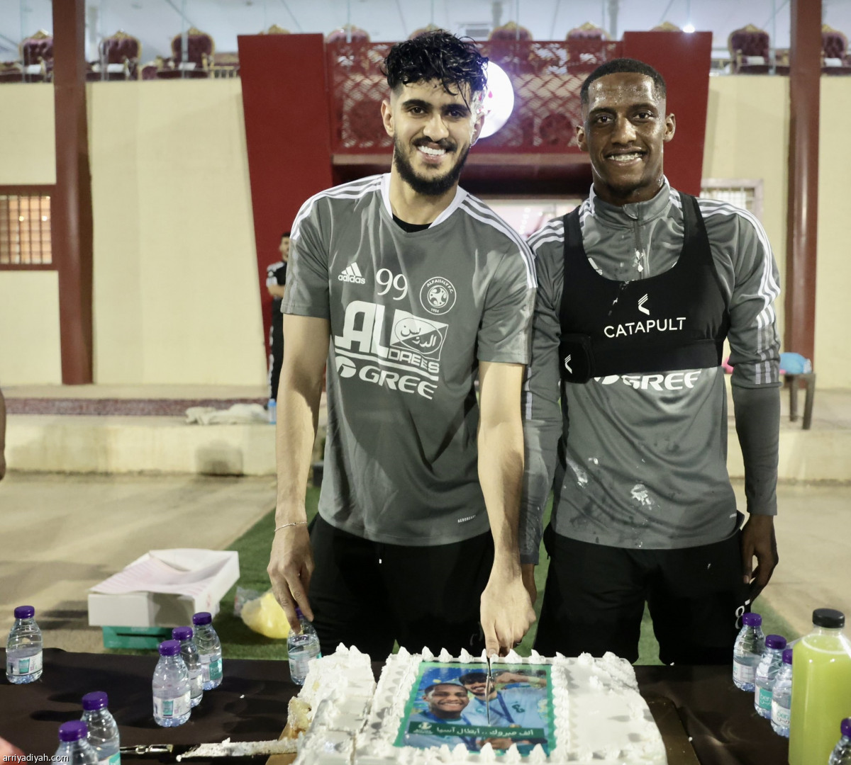 الأندية تحتفل بالأبطال