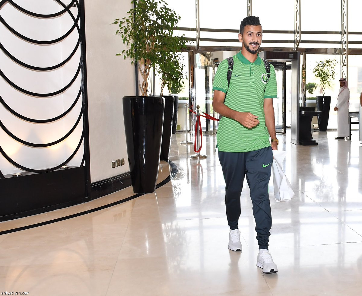 نجوم الأخضر ينتظمون