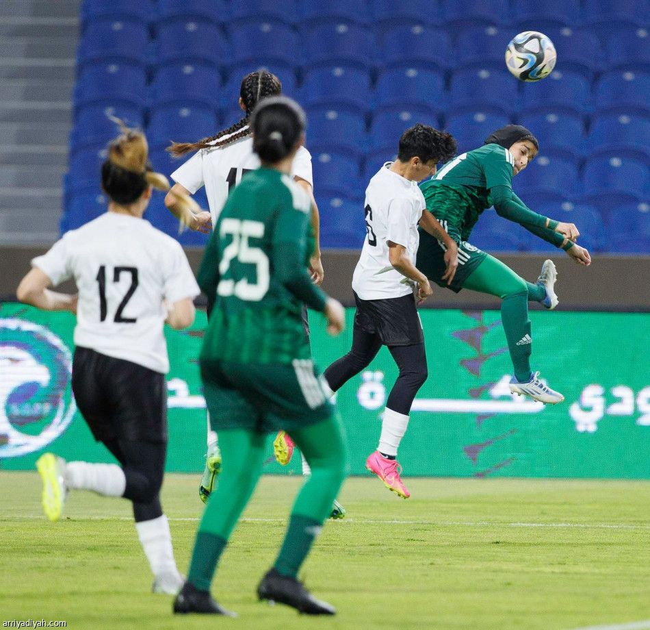 دولية السيدات.. الأخضر يتأهل إلى نصف النهائي
