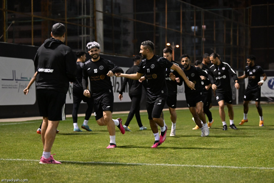 باهبري ينعش تدريبات الشباب