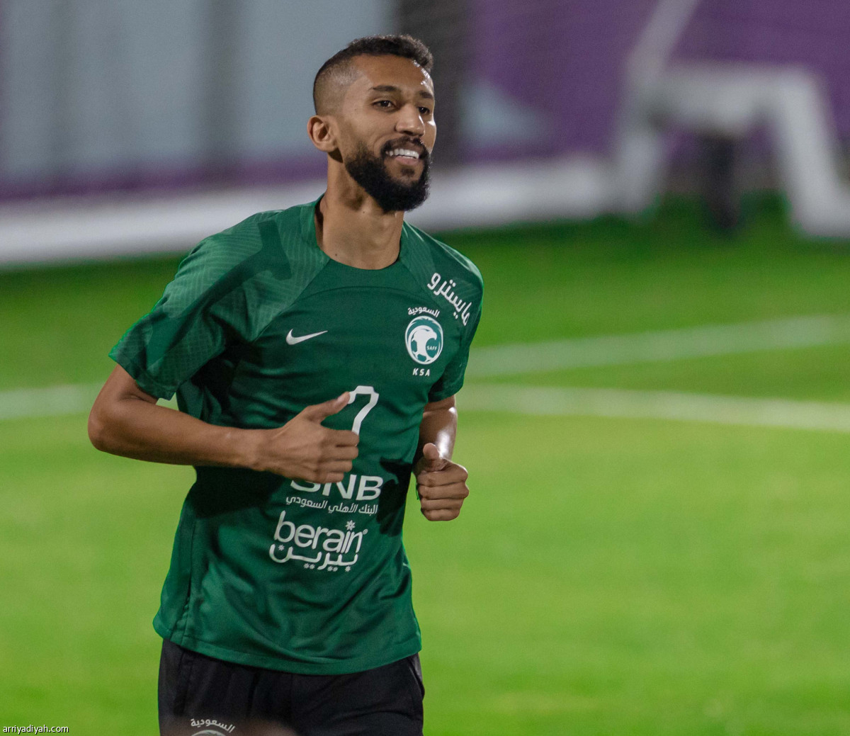 الأخضر يتأهب