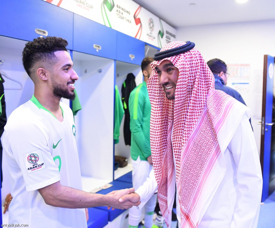 الفيصل يهنئ الأخضر بالتأهل إلى الدور الثاني