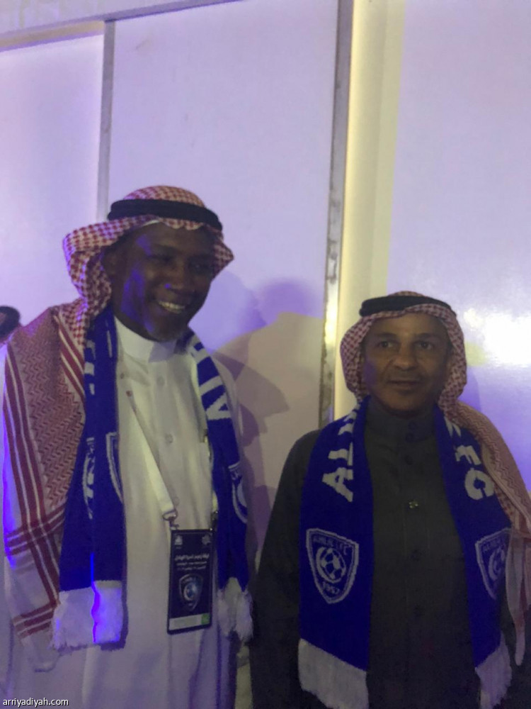 حضور شرفي
ولاعبون معتزلون
