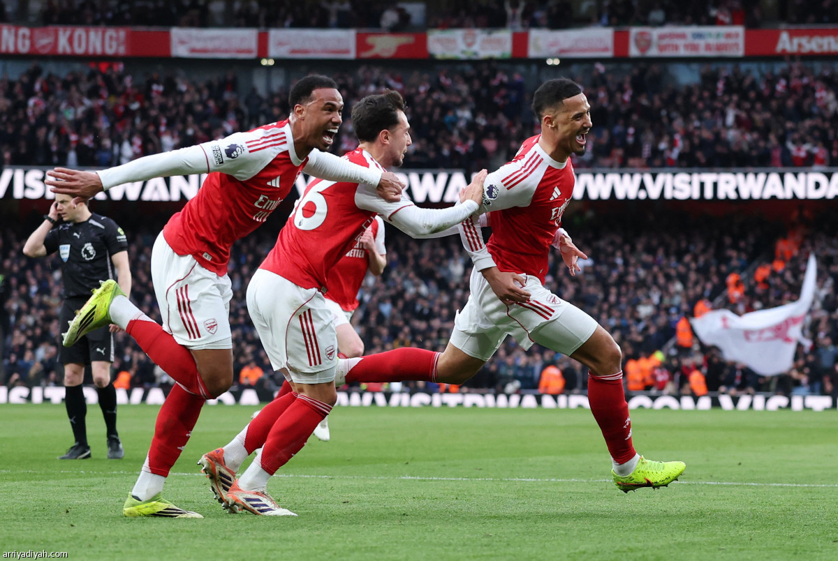 ديربي لندن.. أحمر