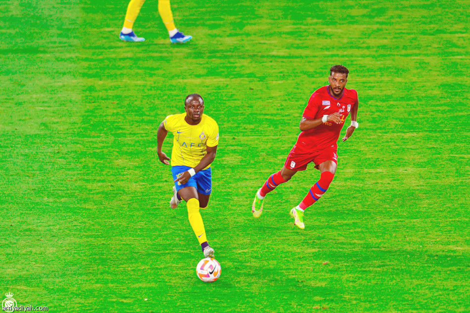 مواجهة رونالدو..
إيكامبي يحتفل مجددا