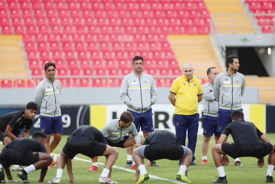 الإرهاق 
يجبر فيتوريا على الترفيه