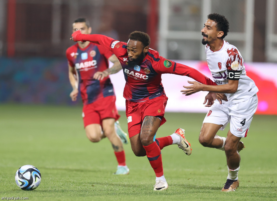 ضمك يتأهل بثنائية القيصومة