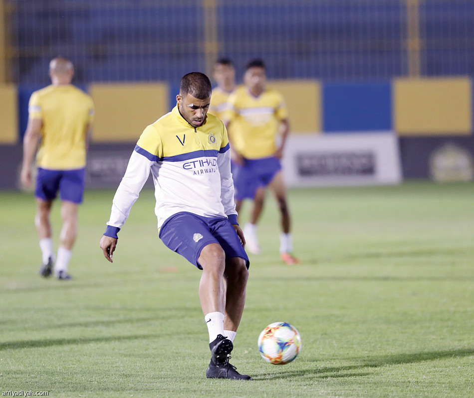 النصر 
يفاضل بين الغشيان والفرشان
