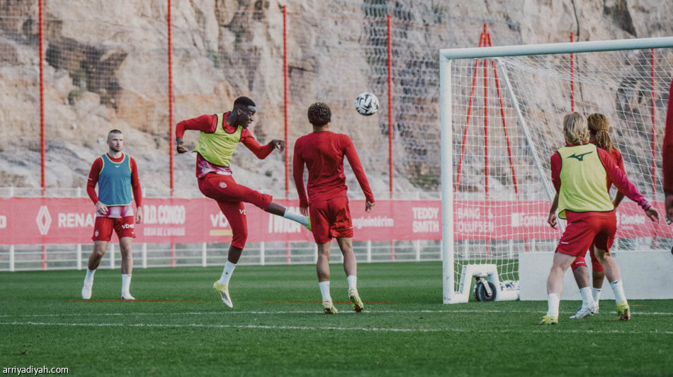 بوكونيولي: نتسلح بالذكاء أمام باريس