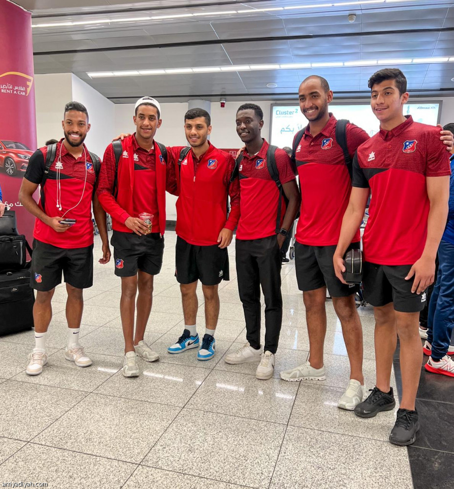 الرجاء والكويت يصلان أبها