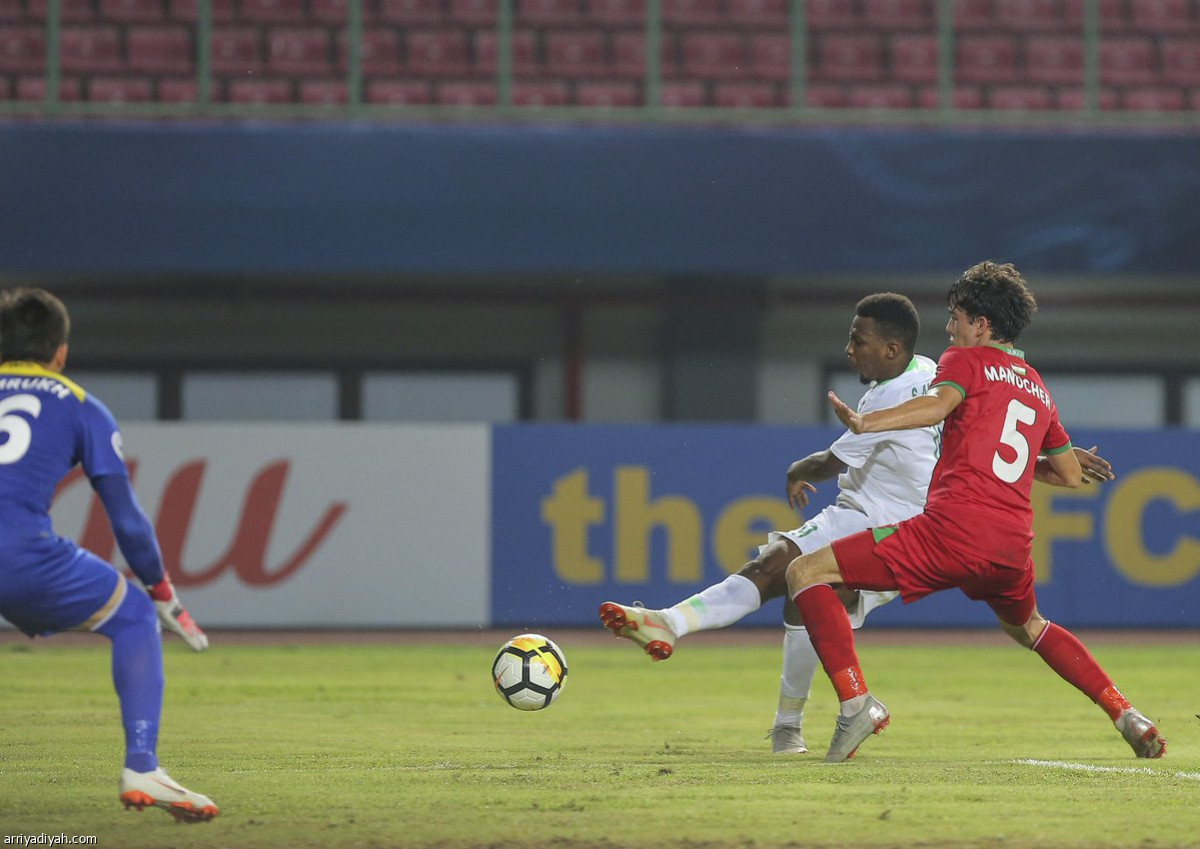 بالعلامة الكاملة