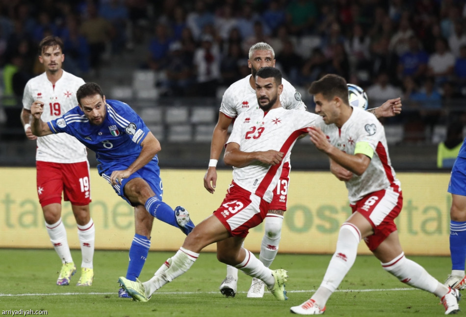 إيطاليا تكتسح مالطة برباعية