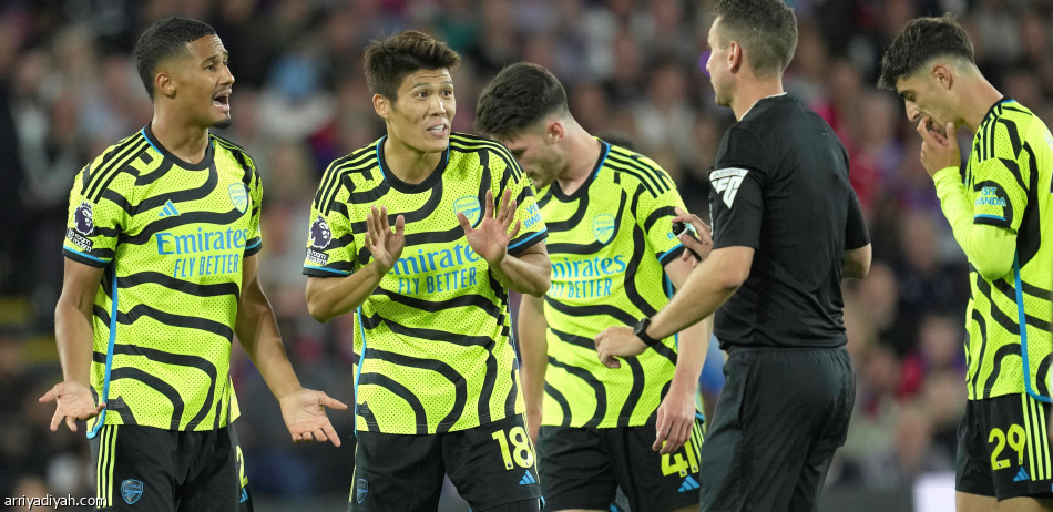 بـ10 لاعبين.. أرسنال يعبر كريستال بالاس