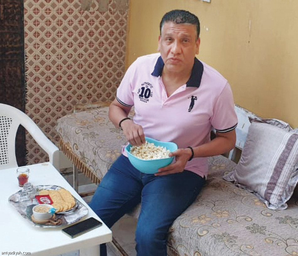 خوقير..
أبيض وأسود