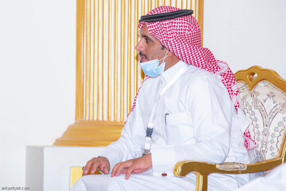 وزير الرياضة يناقش احتياجات أندية الباحة