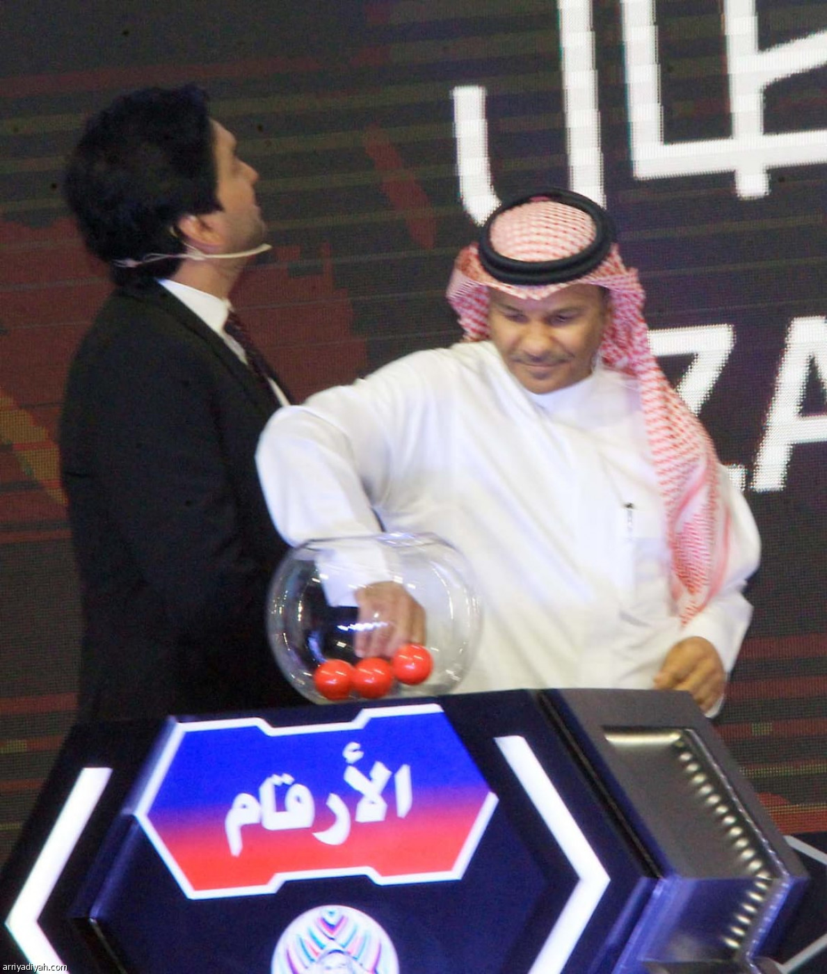 الإثارة مستمرة