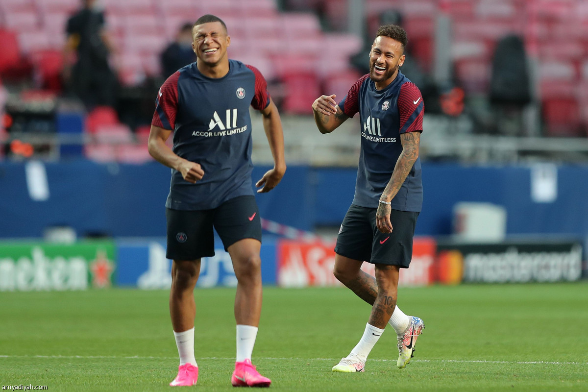 باريس يتحدى بايرن