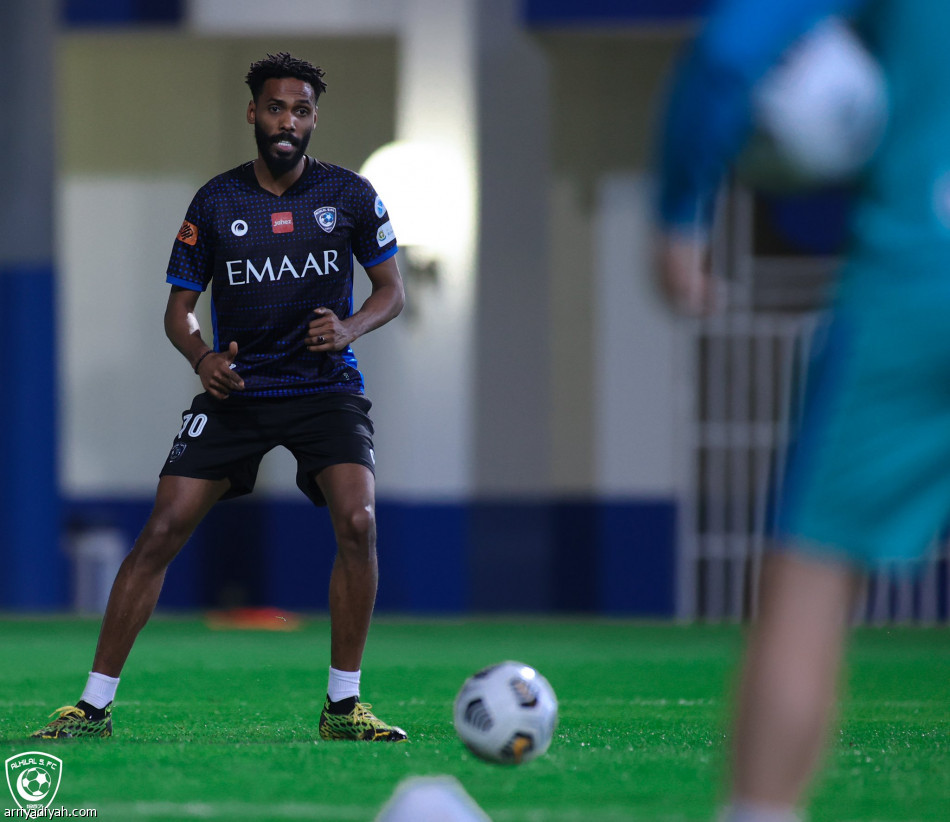 الهلال.. دفعة جديدة تلتحق بالتدريبات