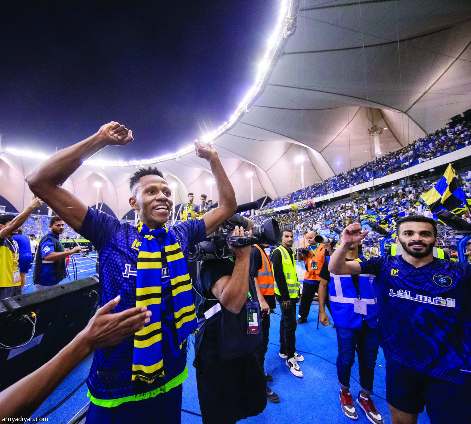 الثاني من مايو..
أمريكا تبني ناطحة السحاب.. والتعاون يتقلد الذهب