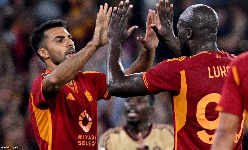 روما يقسو على سيرفيت برباعية