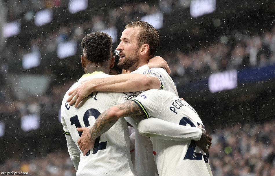 كين يمنح توتنهام نقاط بالاس