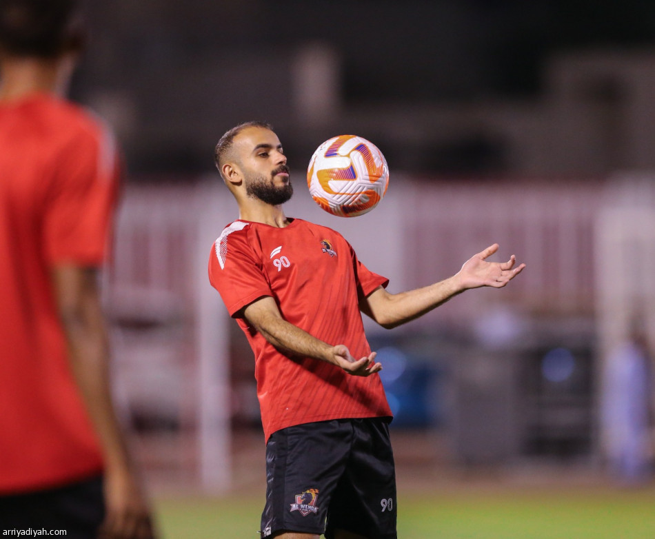 الاتحاد يجهز الوحدة قبل الأهلي