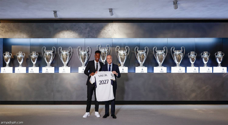 فينيسيوس يستمر مع الريال حتى 2027