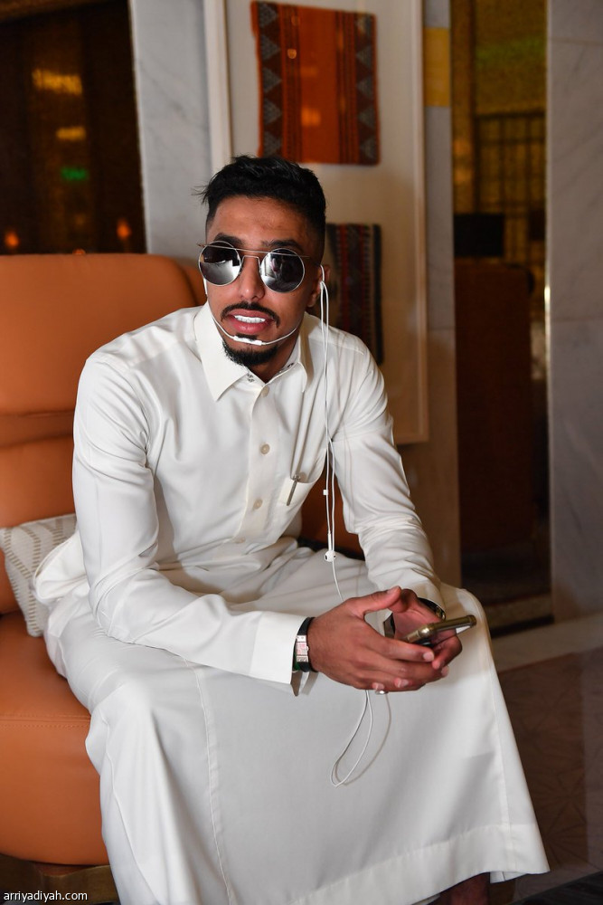 بالثياب.. أخضر آسيا يطير إلى دبي