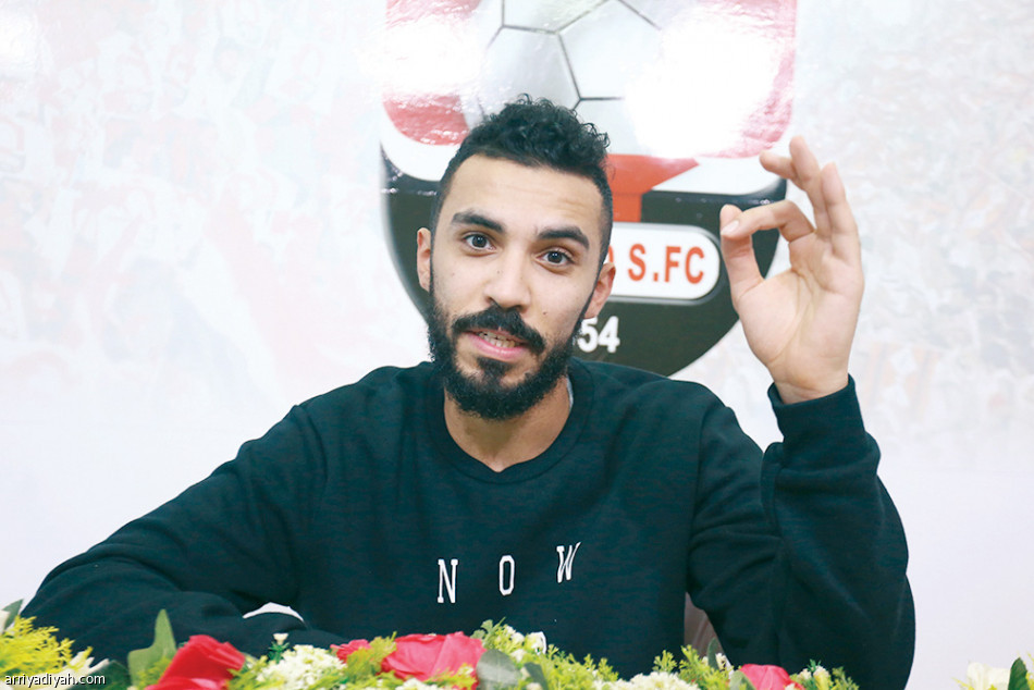 الرائد
يبحث عن مدافع وظهير