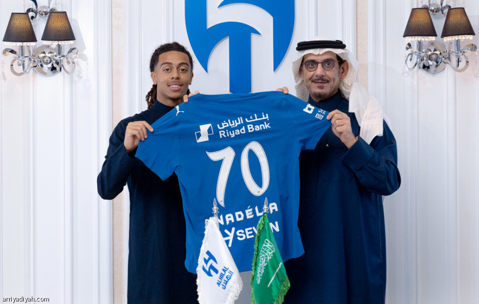 بوابري يتسلم قميص جحفلي.. وبنزيما يستحدث رقما هلاليا