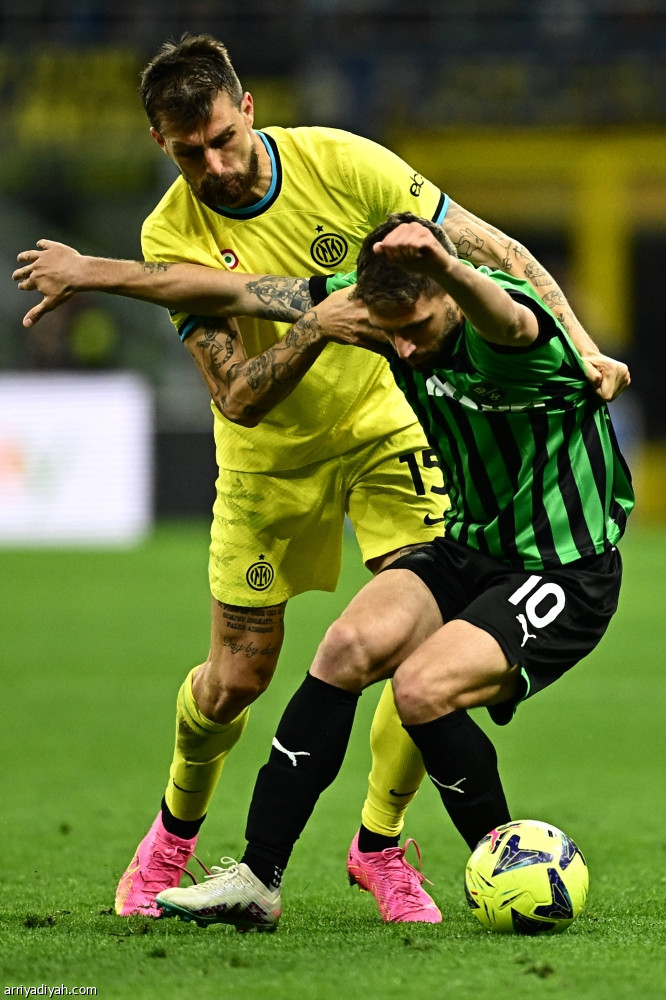 لوكاكو يقود إنتر إلى الثالث