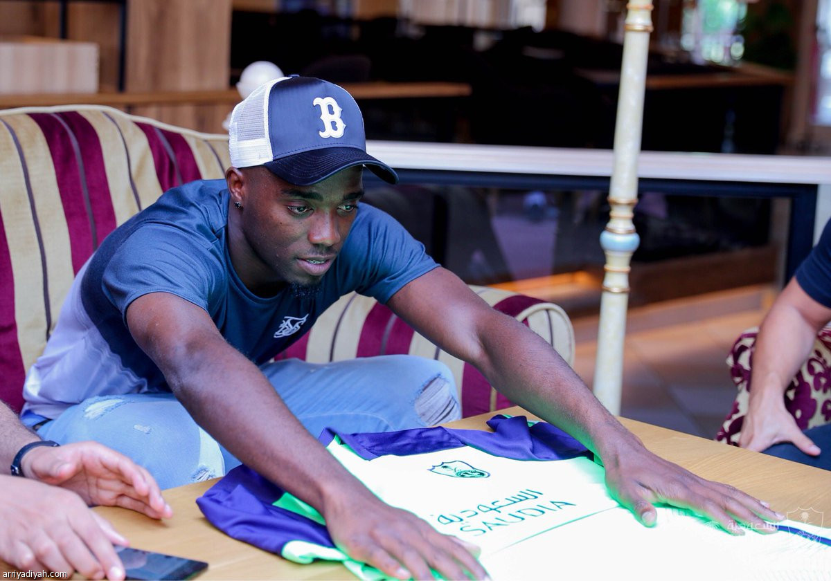 القاطرة في المعسكر