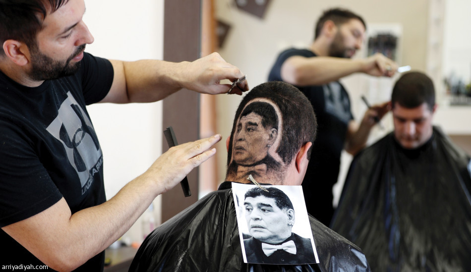 مارادونا 
على رؤوس الصرب