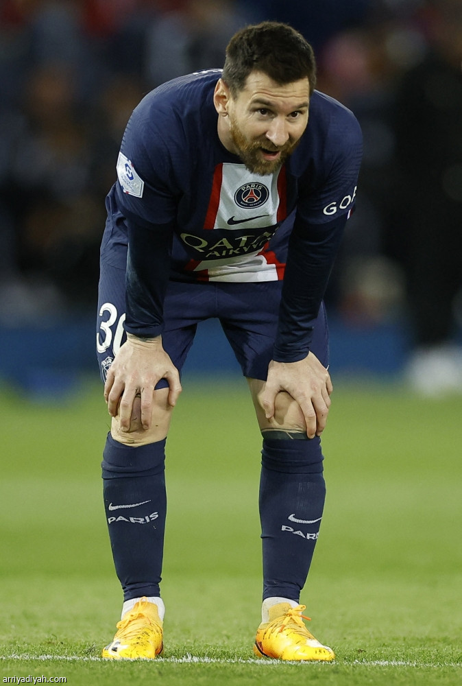 سان جيرمان يستعرض. وأجاكسيو يهبط