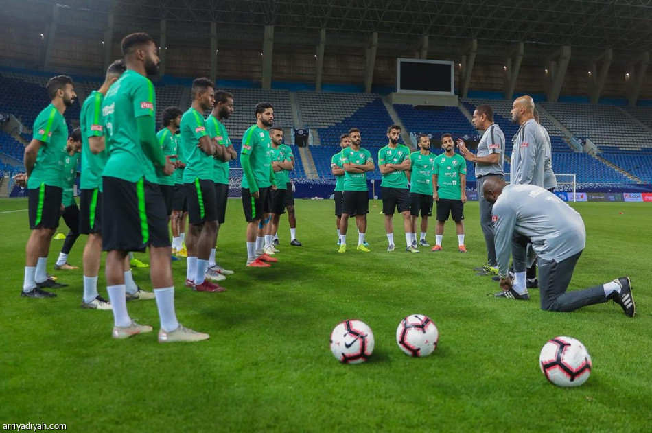 الأخضر يفتح ملف مباراة غينيا الاستوائية