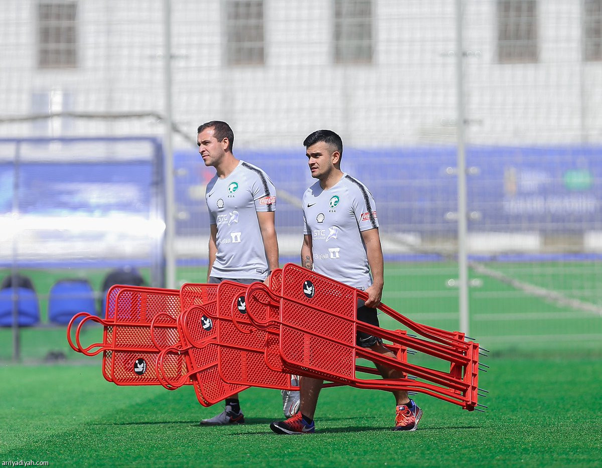 الأخضر يستعد للأوروجواي