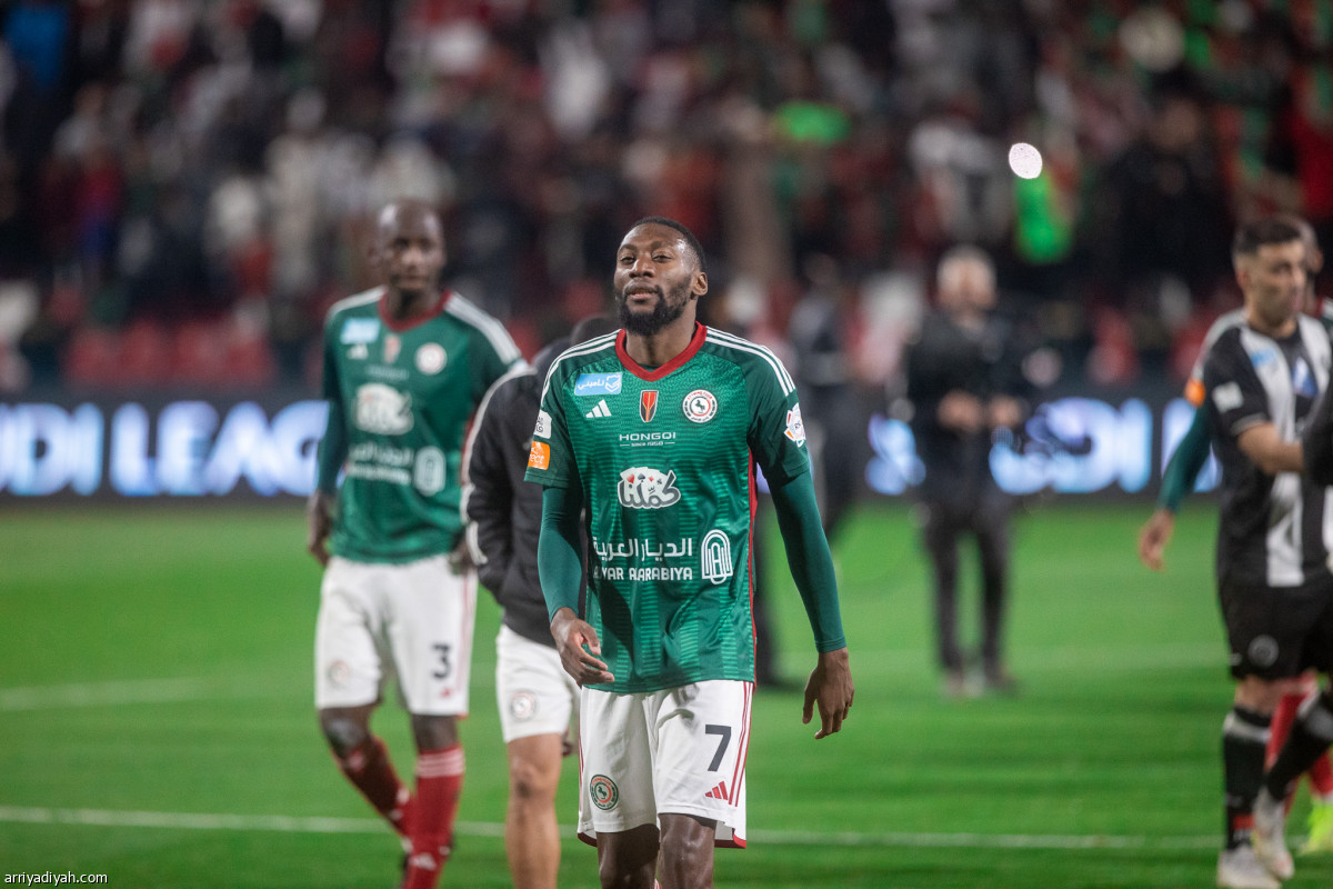 الشهري ينطلق بفوز