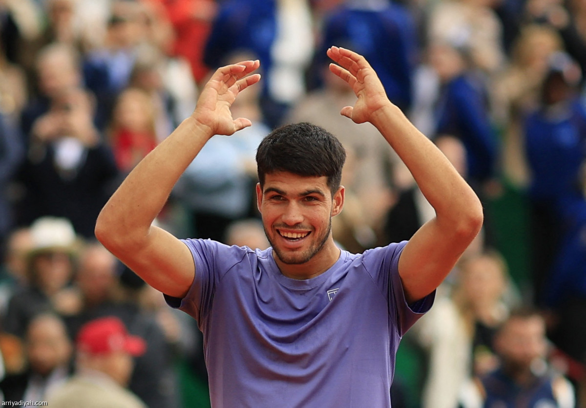 ألكاراز.. بطل