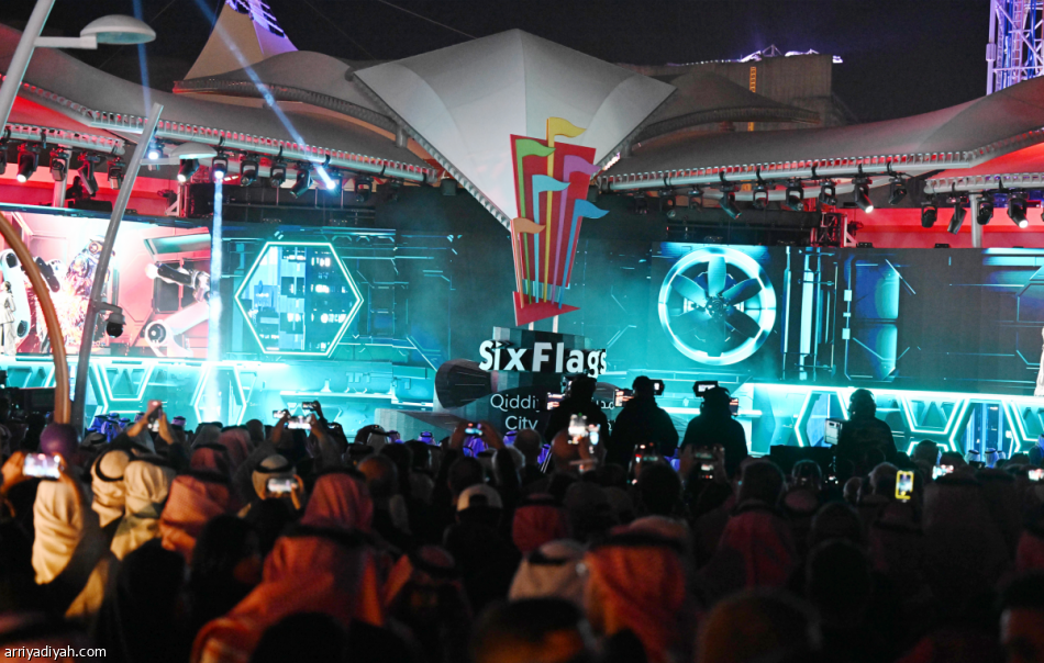 أمير الرياض يفتتح «Six Flags» في القدية