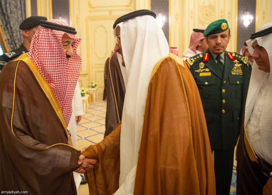 خادم الحرمين الشريفين يستقبل رئيس هيئة الرياضة ورؤساء الأندية الرياضية