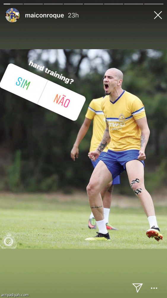 الأجانب
يتفوقون على المحليين في إنستجرام