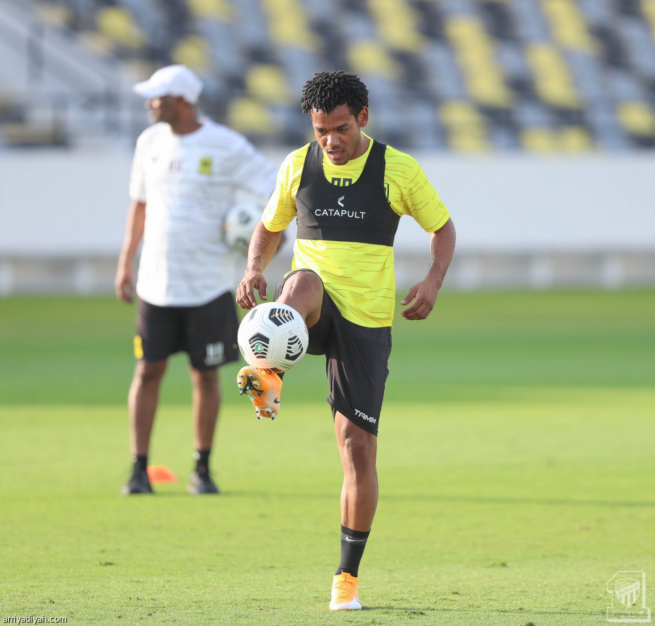 الاتحاد يتحضر لكأس الملك بـ«التكتيك»