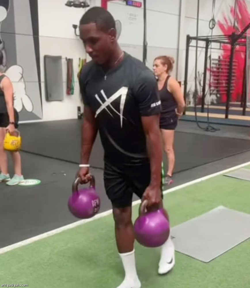 منصات النجوم
توثق التحضيرات المبكرة